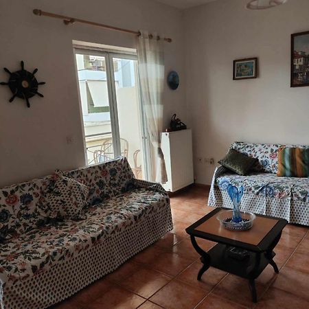 Cozy & Rustic Apartment Spata  Luaran gambar
