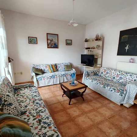 Cozy & Rustic Apartment Spata  Luaran gambar